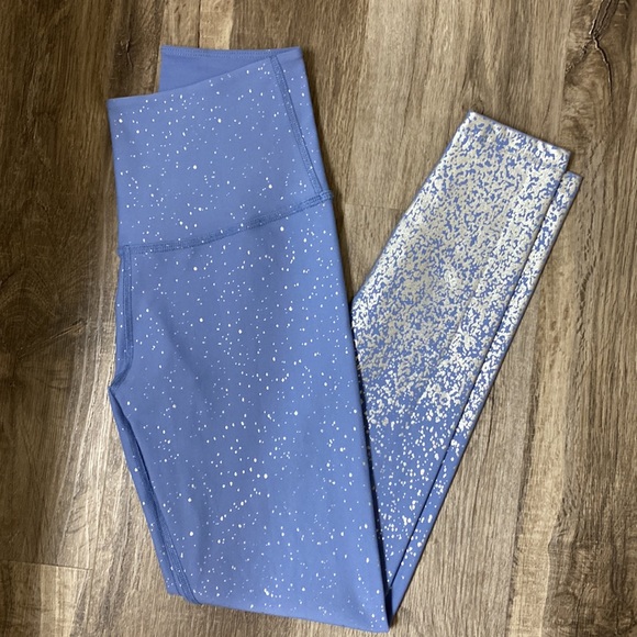 Beyond Yoga High Waisted Alloy Ombre Midi Leggings - Picture 5 of 13